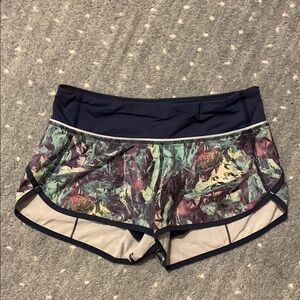 Lululemon Speed Up patterned shorts